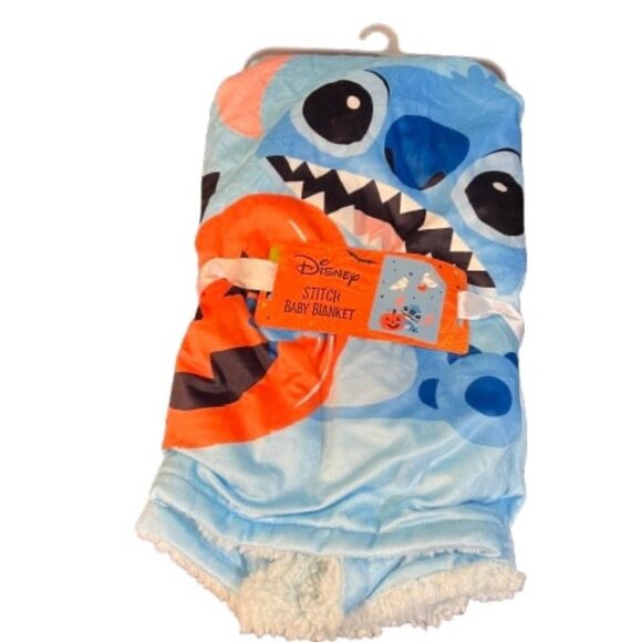 Cute Halloween blanket Disney Lilo and Stitch Stitch Halloween Baby Blanket NWT - Picture 1 of 6
